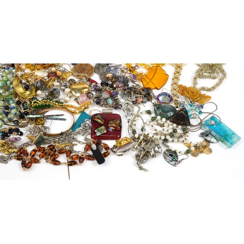 2659 - Antique and later jewellery and wristwatches, some silver including a Mexican bracelet, brooches, ri... 