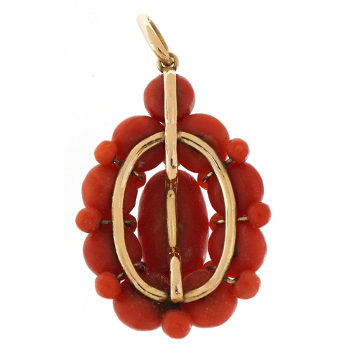 2073 - Unmarked gold coral cluster pendant, 4.1cm high, 5.9g