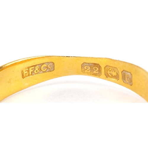 2083 - George V 22ct gold wedding band, Birmingham 1916, size U/V, 2.5g