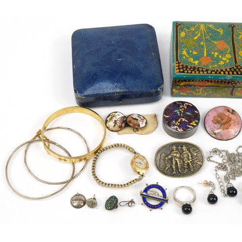 2657 - Antique and later jewellery including a silver citrine pendant, enamelled buttons, silver and enamel... 