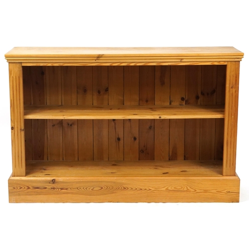 1073A - Dwarf pine open bookcase, 80cm H x 120cm W x 33.5cm D