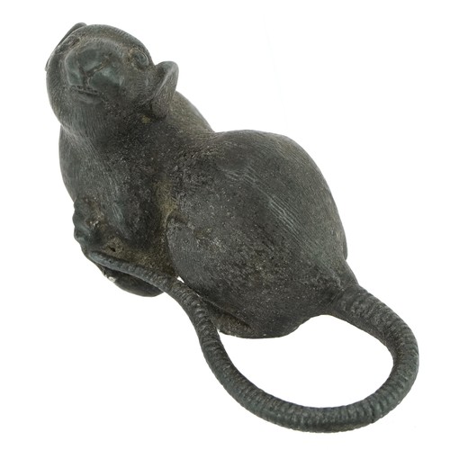 314A - Victorian cast lead study of a rat, 6.5cm in length