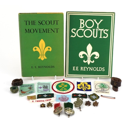 2473 - Scouting interest collectables including two hardback books and badges