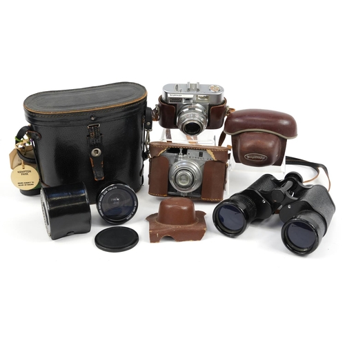 1247 - Vintage and later cameras and binoculars including Voigtlander Vitomatic II, Koroll 24, Sakar Super ... 