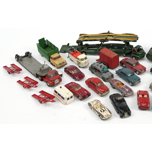 2036 - Vintage Corgi diecast vehicles including Chipperfield's Circus International Truck with Trailer and ... 