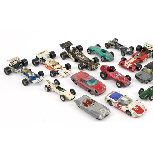 2040 - Vintage Corgi diecast vehicles including Formula 1 cars, Ferrari Berlinetta and Hillman Imp