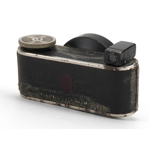 1573 - Early 20th century German Mini Fex miniature camera, 8cm wide