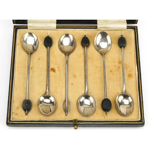 441 - Set of six silver coffee bean spoons with fitted case, Birmingham 1946, 10.5cm in length, 43.3g