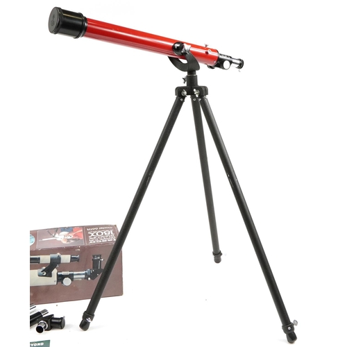 1569 - Tasco refractor telescope 180x with box, model 66TR