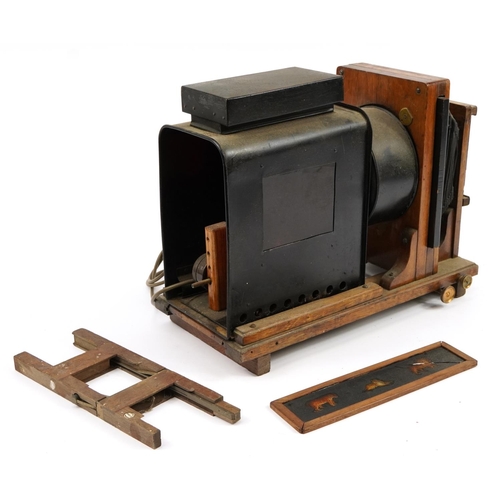 569 - Victorian magic lantern slide projector, 48cm in length