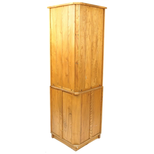 1022 - Ercol light elm 743C corner cupboard with open shelves above cupboard door, 180cm high x 75cm wide