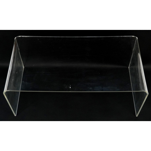 1010 - Mid century design Perspex coffee table, 40cm H x 90.5cm W x 45.5cm D