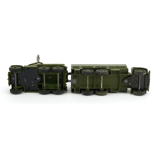 2027 - Two Dinky Toys diecast army trucks with boxes comprising 10 Ton Army Truck 622 and Recovery Tractor ... 