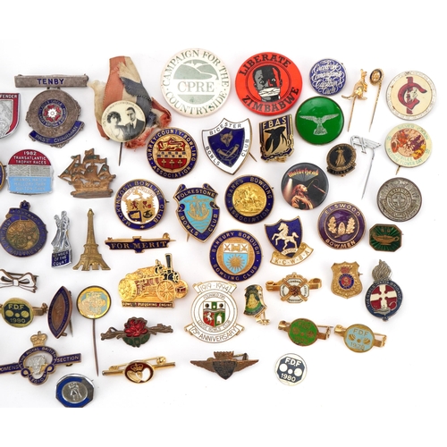 2235C - Collection of vintage and later pin badges, some with enamel including Motor Head, 1981 Royal Weddin... 