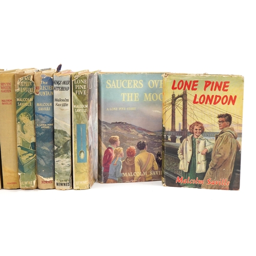 2277 - Ten Malcolm Saville hardback books including Wings over Witchend, The Secret of Grey Walls and Lone ... 