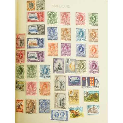 2525 - Album of Commonwealth stamps