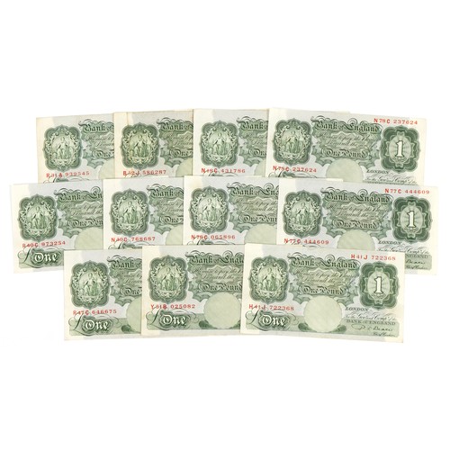 2495 - Eleven Bank of England one pound notes with Chief Cashier P S Beale, various serial numbers