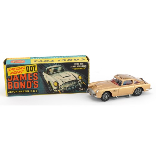 2014 - Vintage Corgi Toys diecast James Bond 007 Aston Martin DB5 261 with two figures, special instruction... 