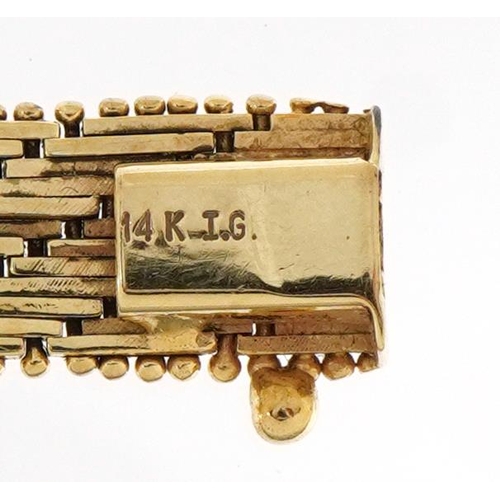 3035 - 18k gold bracelet, 19.5cm in length, 26.2g