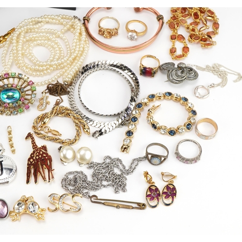 3861 - Vintage and later costume jewellery including pendants, wristwatches and earrings