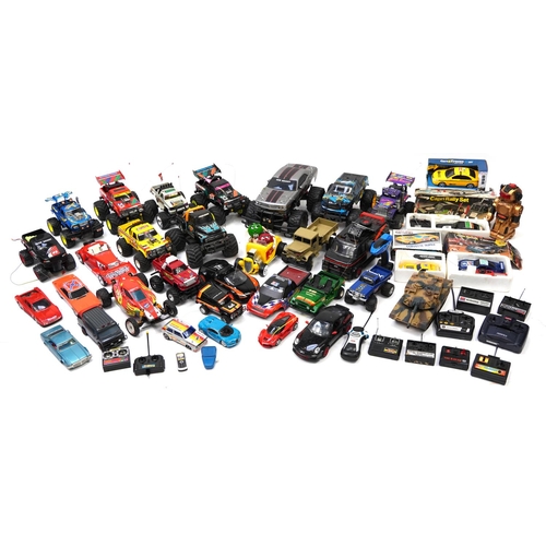 1691 - Large collection of vintage and later model remote control vehicles