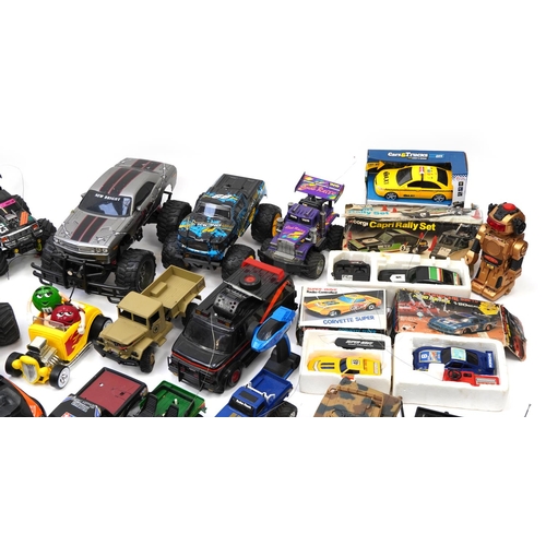 1691 - Large collection of vintage and later model remote control vehicles