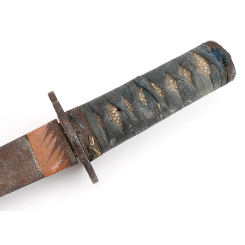 269 - Good Japanese Wakizashi with bound shagreen grip, mixed metal mounts, floral engraved tsuba, lacquer... 