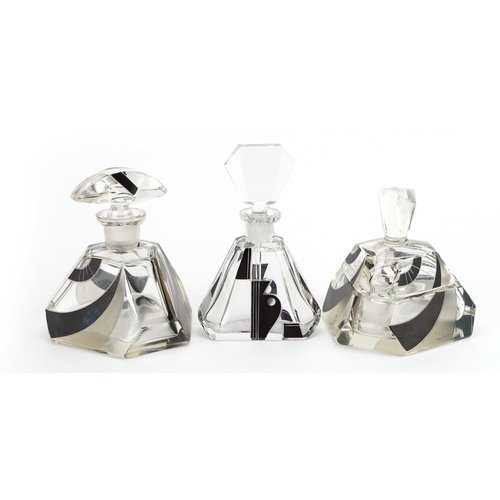 313 - Three French Art Deco flashed glass vanity items comprising two scent bottles and powder pot and cov... 