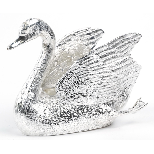 1361 - Silvered swan design centrepiece, 20cm in length