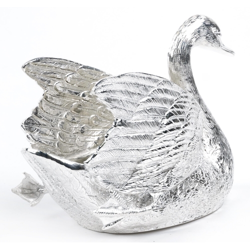 1361 - Silvered swan design centrepiece, 20cm in length