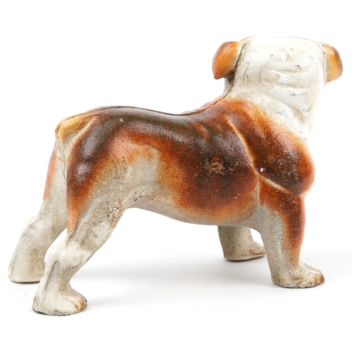 1369 - Painted cast iron study of a British Bulldog, 20cm in length