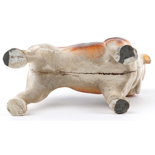 1369 - Painted cast iron study of a British Bulldog, 20cm in length