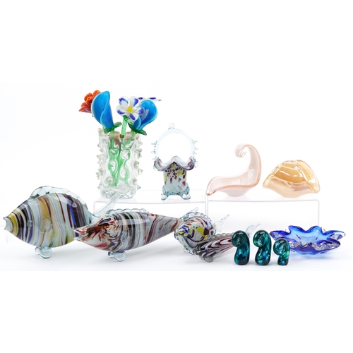 1336 - Art glassware including glass flowers, four fish and Venus Czech glass, the largest 35cm in length