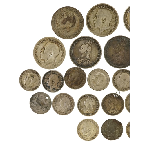 679 - Victorian and later coinage including shillings and thrupenny bits, 74g