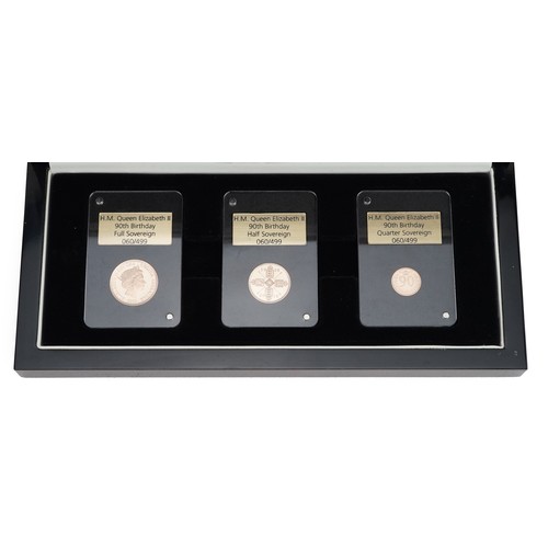 602 - Her Majesty Queen Elizabeth II 90th Birthday gold sovereign set with fitted case and certificate num... 