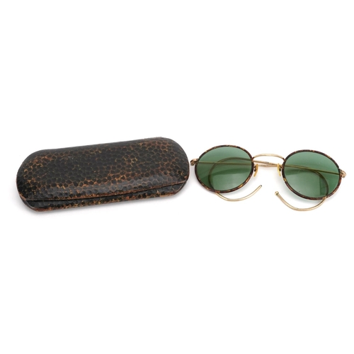 851 - Pair of British military interest sunglasses given to the vendor's father by a German General whilst... 