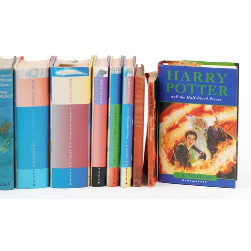 725 - Hardback books including Harry Potter by J K Rowling, Lord of the Rings by J R R Tolkien and Pat Bar... 