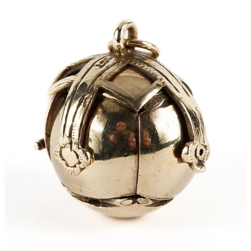 2072 - 9ct gold cased masonic ball pendant, 5.5cm high when open, 10.6g