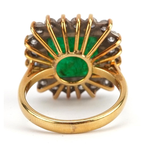 2005 - **WITHDRAWN** Large 18ct gold emerald and diamond cluster ring housed in a red tooled leather box , ... 