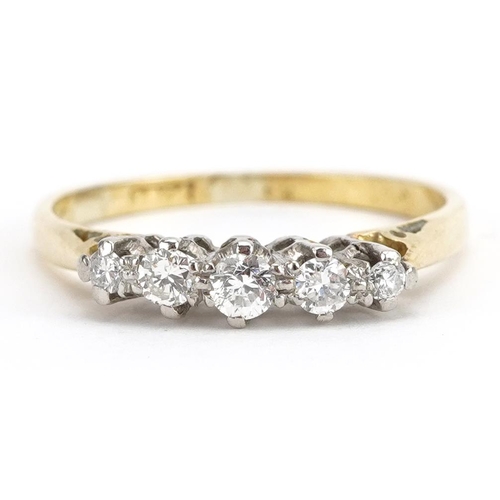 2151 - 18ct gold diamond graduated five stone ring, the largest diamond approximately 2.4mm in diameter, si... 