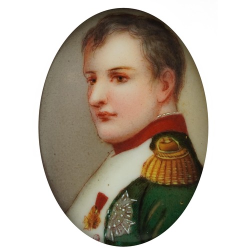 49 - 19th century oval portrait miniature hand painted with a portrait of Napoleon Bonaparte housed in a ... 