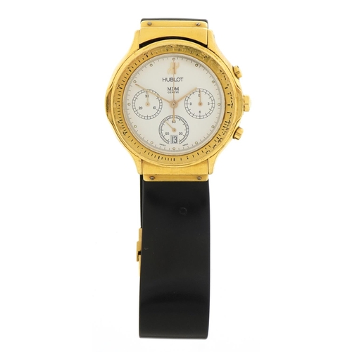 2074 - Hublot, 18ct gold Hublot MDM 1620.3 chronograph wristwatch, reference 219128, with black rubber stra... 