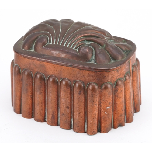 185 - Victorian copper shell jelly mould impressed R & W 90, 16cm wide