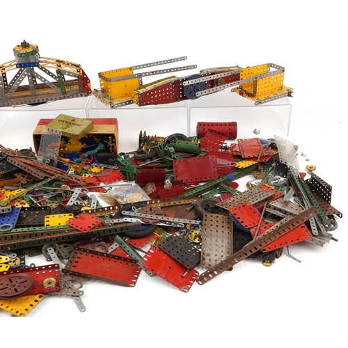 1584 - Large collection of vintage Meccano with a selection of instructions