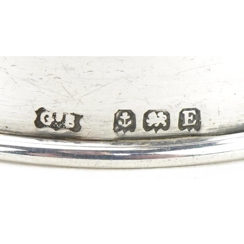 426 - Eight circular silver napkin rings, various hallmarks, the largest 4.8cm in diameter, total 119.0g