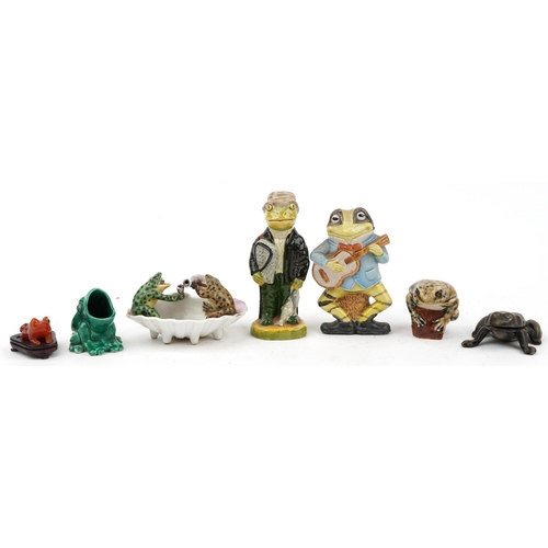 1369 - Novelty frog collectables including a Chinese agate carving on hardwood stand and continental shell ... 