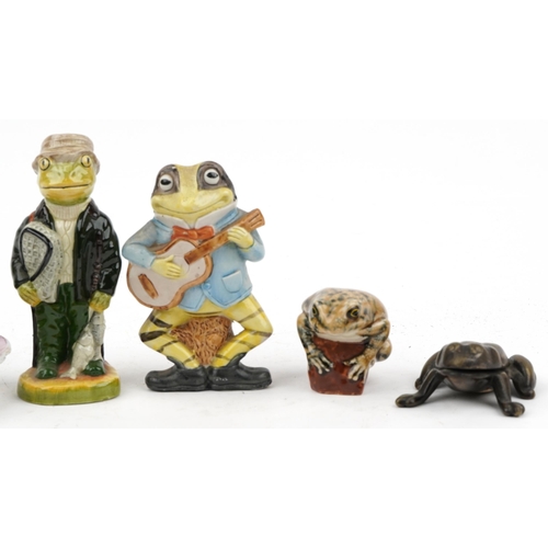 1369 - Novelty frog collectables including a Chinese agate carving on hardwood stand and continental shell ... 