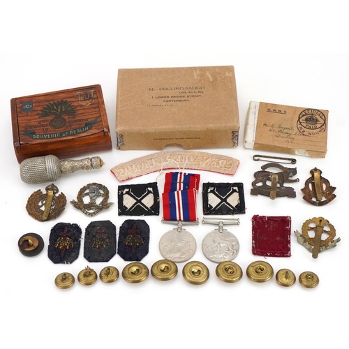 1727 - Militaria including World War II medal with box of issue, Grenadier Guards shoulder title, cap badge... 