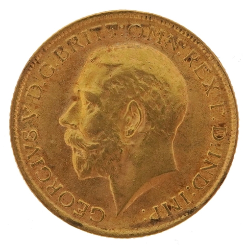 98 - George V 1915 gold sovereign - this lot is sold without buyer’s premium, the hammer price is the pri... 