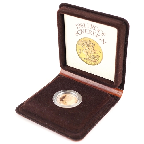 121 - Elizabeth II 1981 gold proof sovereign with fitted case - this lot is sold without buyer’s premium, ... 